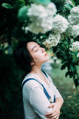 诱女偷伦初尝云雨H,姨母的诱惑