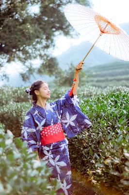 野外做受又硬又粗又大视频√,暴躁大妈荒野大镖客